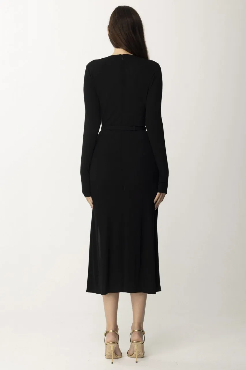 Abito midi con cintura e spacco Nero